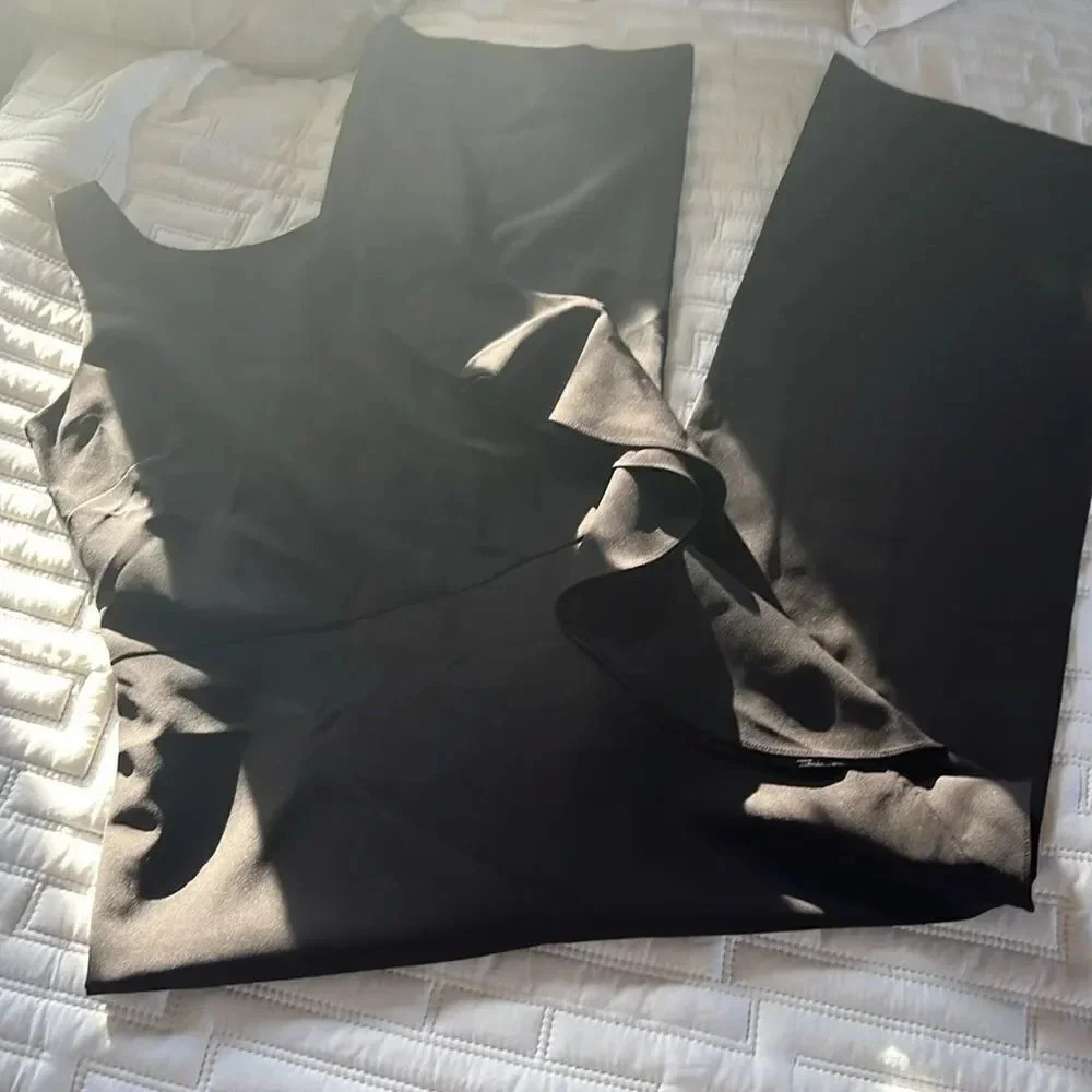 Belle Badgley Mischka Allison Side Ruffle Jumpsuit Size 10 - Picture 8 of 11
